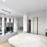 在Fully Furnished Studio Room Condo for Sale 出售的开间 住宅, Boeng Keng Kang Ti Bei, Chamkar Mon